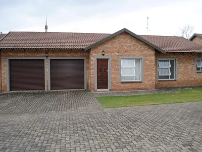 2 Bedroom Townhouse For Sale in Meyerton - ydPc.webp