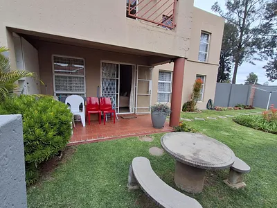 3 Bedroom Townhouse For Sale in Alberton - jhDF.webp