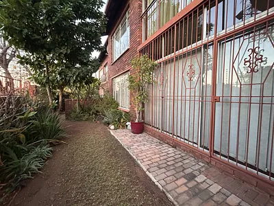 2 Bedroom Apartment For Sale in Alberton - xlhR.webp