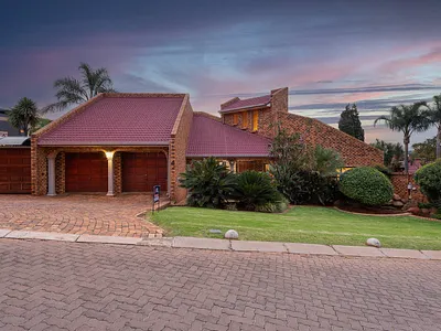 3 Bedroom House For Sale in Alberton - lmMy.webp