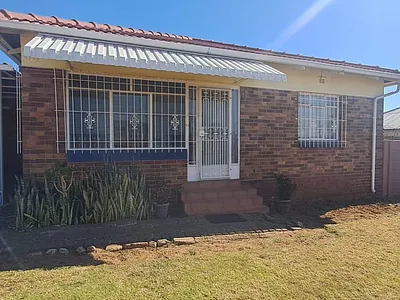 3 Bedroom House For Sale in Johannesburg - tjJN.webp