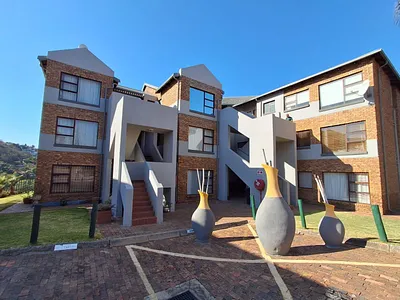 2 Bedroom Townhouse For Sale in Johannesburg - m7GI.webp