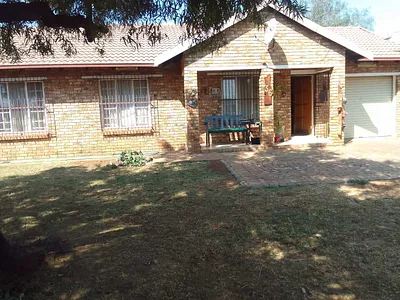 3 Bedroom House For Sale in Meyerton - img