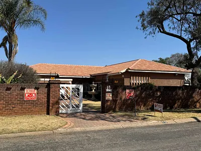 4 Bedroom House For Sale in Alberton - EiIB.webp