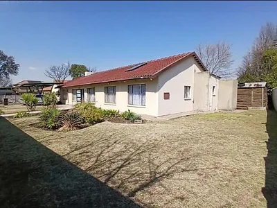3 Bedroom House For Sale in Alberton - CUeK.webp