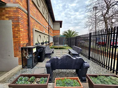 3 Bedroom Townhouse For Sale in Roseacre, Johannesburg - EhcN.webp