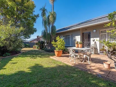 3 Bedroom House For Sale in Alberton - BZY8.webp