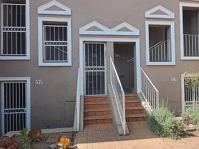 2 Bedroom Townhouse For Sale in Vereeniging - SrVf.webp