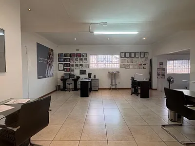 Commercial Property To Rent in Alberton - YNcE.webp