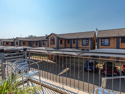 3 Bedroom Apartment For Sale in Germiston - sNiS.webp