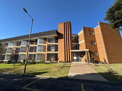 2 Bedroom Apartment For Sale in Alberton - bJQ6.webp