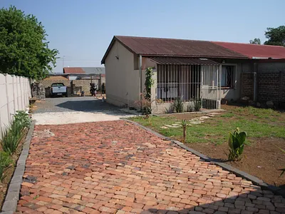 1 Bedroom House For Sale in Meyerton - Urqp.webp