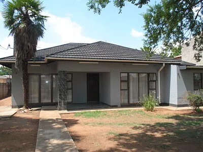 4 Bedroom House For Sale in Vereeniging - oXHN.webp