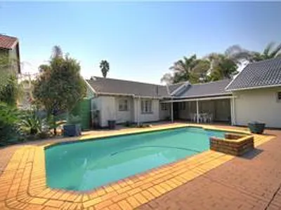 4 Bedroom House For Sale in Alberton - 2gg8.webp