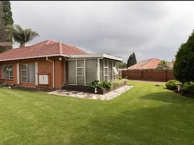 6 Bedroom House For Sale in Johannesburg - img