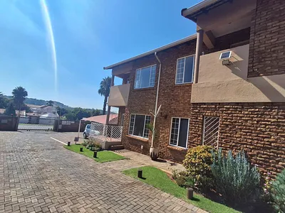 3 Bedroom Apartment For Sale in Johannesburg - BRpp.webp
