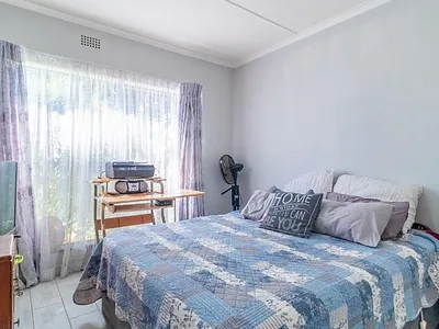 4 Bedroom House For Sale in Johannesburg - Lj6J.webp