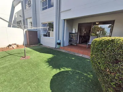 2 Bedroom Townhouse For Sale in Johannesburg - dTWh.webp