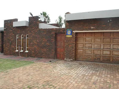 3 Bedroom House For Sale in Meyerton - qLZB.webp