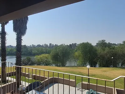 2 Bedroom Townhouse To Rent in Vereeniging - img