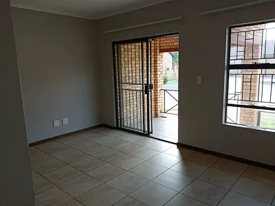 2 Bedroom Townhouse To Rent in Meyerton - img