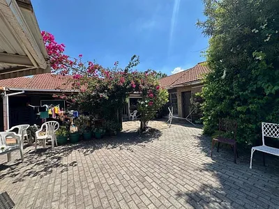 4 Bedroom House For Sale in General Albertspark, Alberton - img