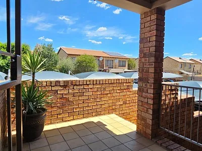 2 Bedroom Townhouse For Sale in Alberton - hSLe.webp