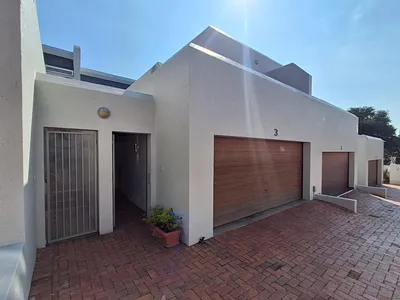3 Bedroom Townhouse For Sale in Johannesburg - FvGx.webp