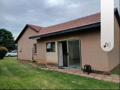 1 Bedroom Apartment To Rent in Germiston - LvSk.webp