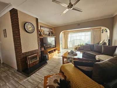 3 Bedroom House For Sale in Alberton - yCId.webp