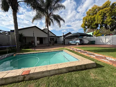 4 Bedroom House For Sale in Alberton - mwzi.webp