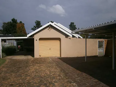 3 Bedroom House To Rent in Alberton - img