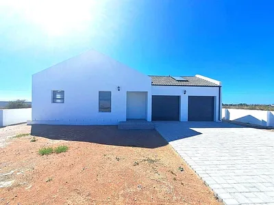 3 Bedroom House For Sale in Velddrif - Cj1v.webp