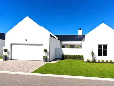3 Bedroom House For Sale in Velddrif - Ake0.webp
