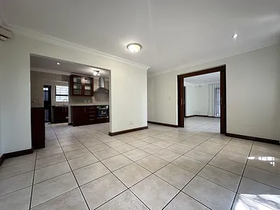 4 Bedroom House To Rent in Sandton - lyF7.webp