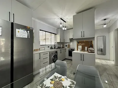 2 Bedroom Apartment For Sale in Edenvale - Q5ZB.webp