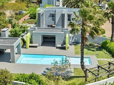 3 Bedroom Apartment To Rent in Milnerton - olN3.webp