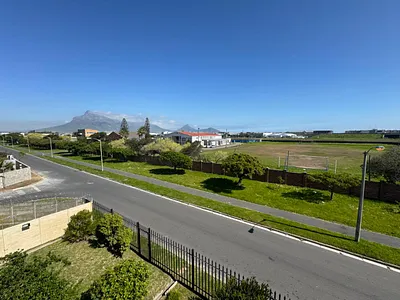 2 Bedroom Apartment For Sale in Milnerton - TyJn.webp