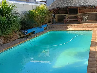 5 Bedroom House To Rent in Blouberg - p6Go.webp