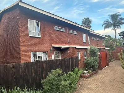 2 Bedroom Apartment For Sale in Pretoria - DbfL.webp