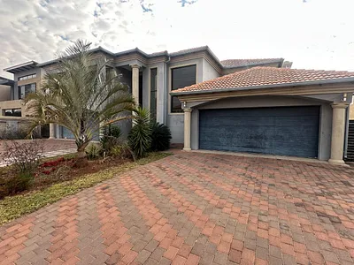 6 Bedroom House For Sale in Centurion - img
