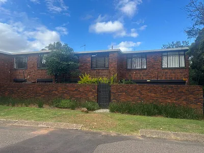 3 Bedroom Townhouse For Sale in Pretoria - AzdG.webp
