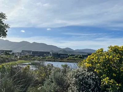 3 Bedroom House For Sale in Noordhoek - oaQp.webp