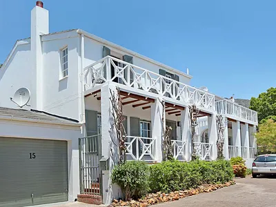 3 Bedroom House For Sale in Simons Town - kxpd.webp