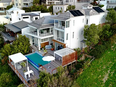 3 Bedroom House For Sale in Simons Town - img