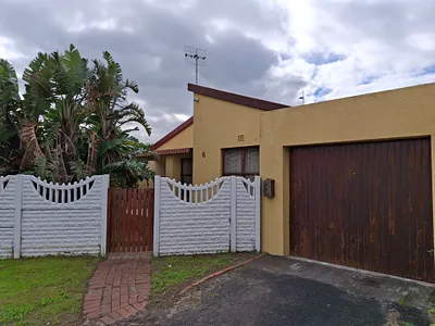 3 Bedroom House For Sale in Cape Town - mVRQ.webp