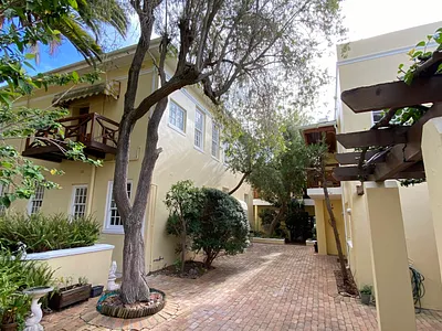 2 Bedroom Apartment For Sale in Simons Town - UJZo.webp
