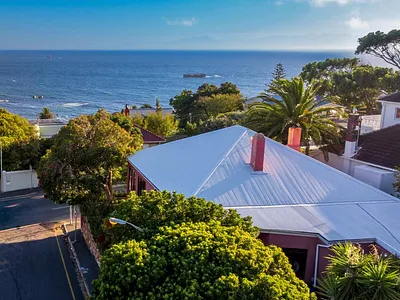 3 Bedroom House For Sale in Simons Town - k3zj.webp