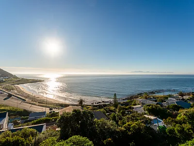 Vacant Land For Sale in Simons Town - FqgC.webp