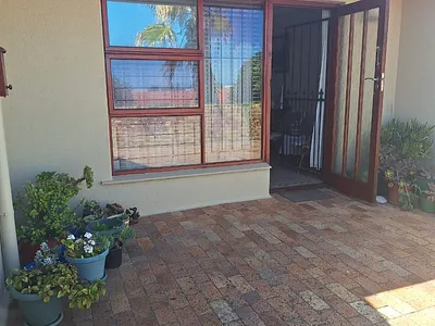 1 Bedroom Townhouse To Rent in Melkbosstrand - oAz6.webp